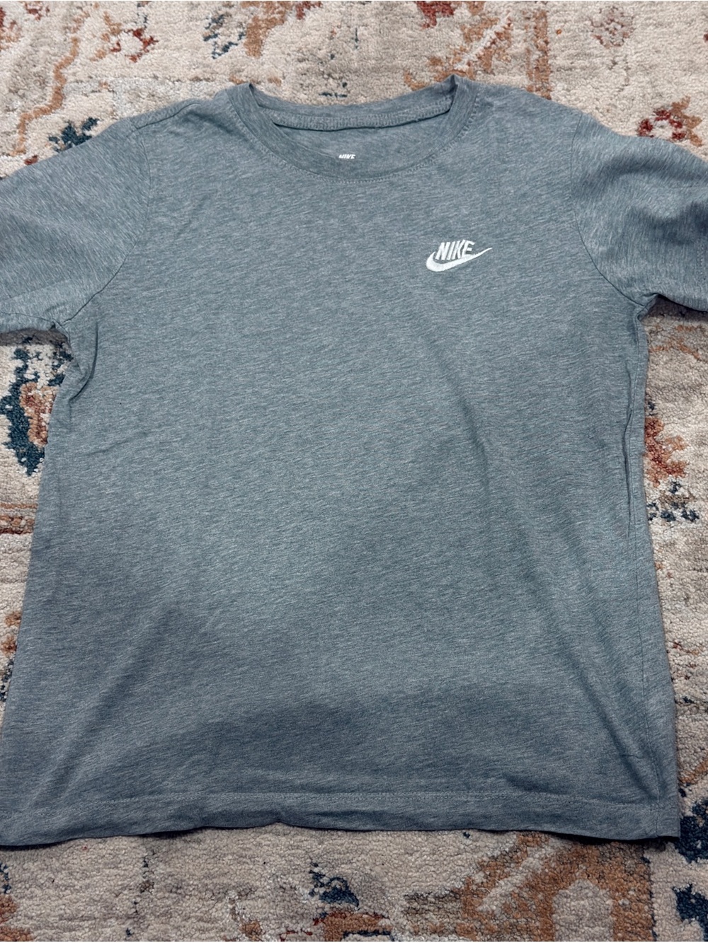 Nike Gray Heather Short-Sleeve Tee with White Swoosh